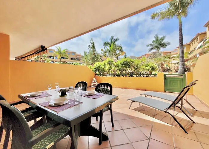 Golden Sweet Apartment *